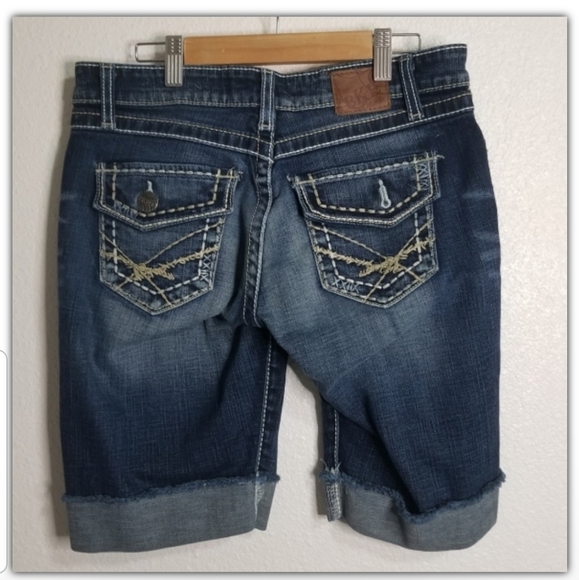 BKE Sabrina Jean shorts size 28 - Picture 2 of 5